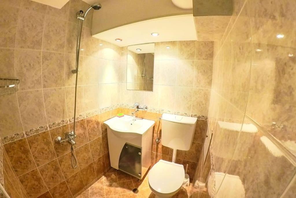 With Courtyard Just Steps Away Vitosha Str Appartamento *