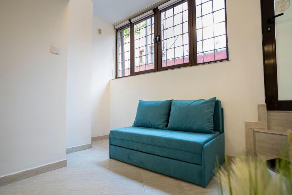 With Courtyard Just Steps Away Vitosha Str